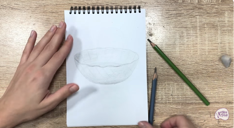 Рисуем Салатник