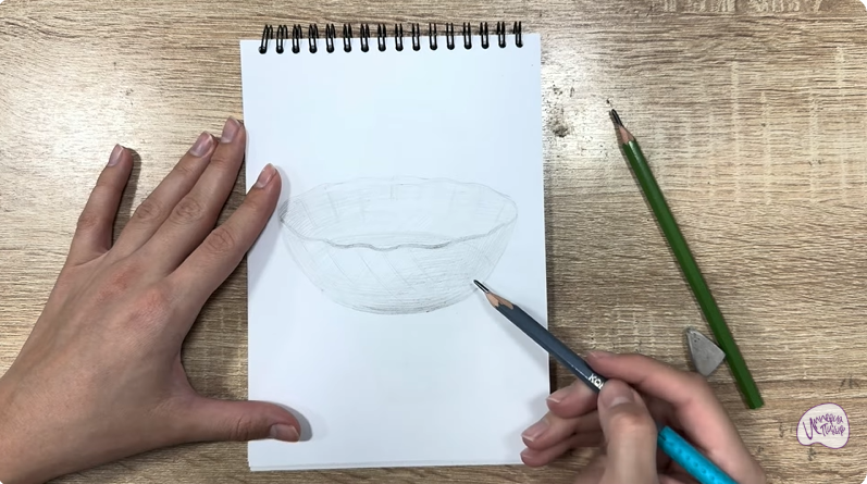 Рисуем Салатник