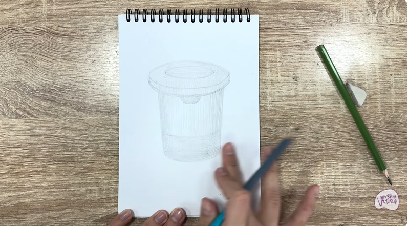 Рисуем Стакан-непроливайка