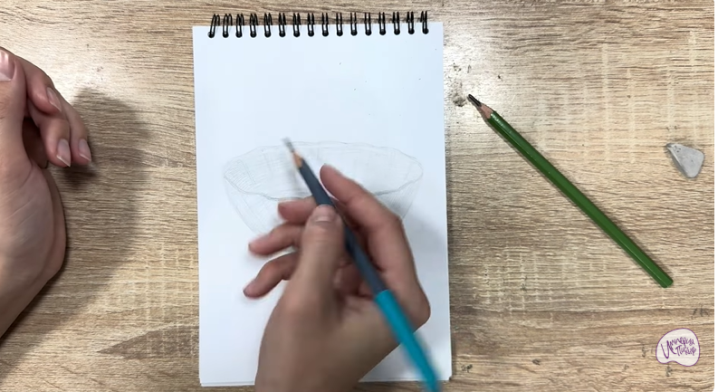 Рисуем Салатник