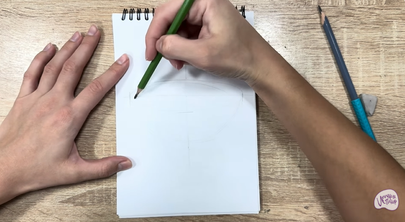 Рисуем Салатник