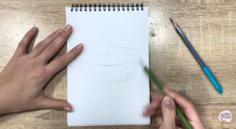 Рисуем Салатник