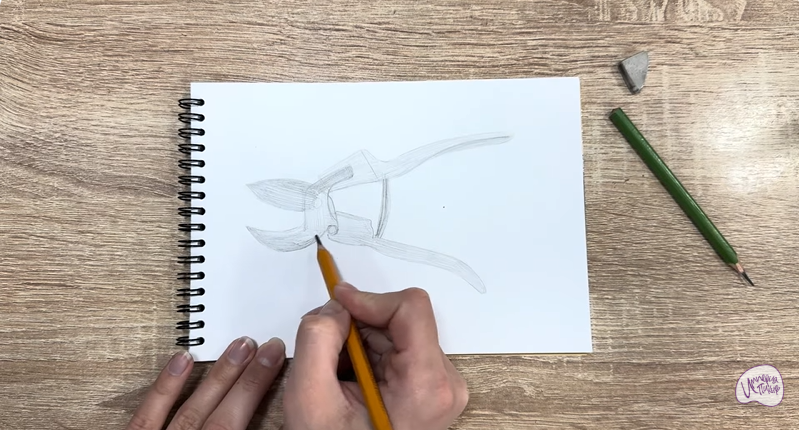 Рисуем Секатор