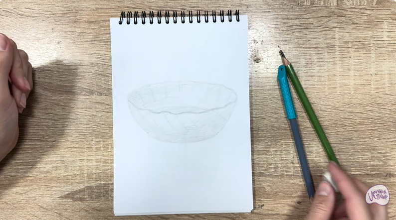 Рисуем Салатник