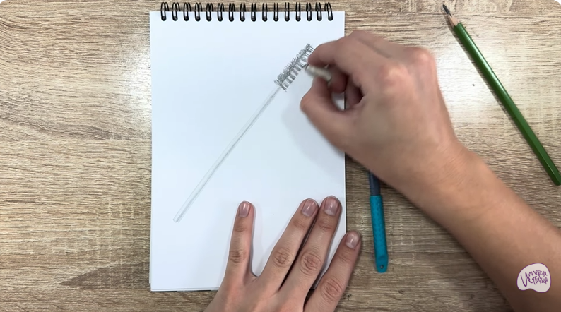 Рисуем Щеточка для бровей