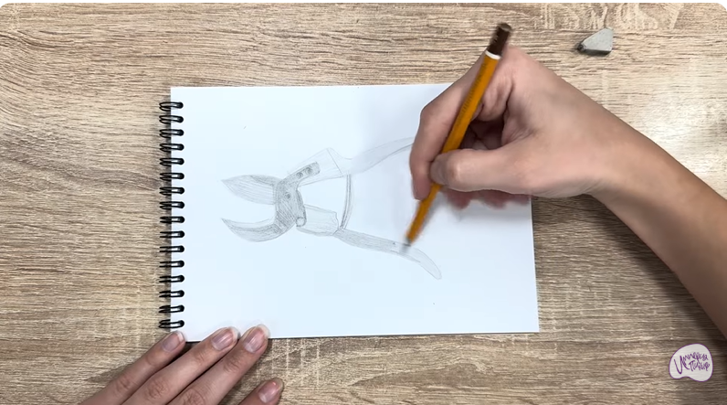 Рисуем Секатор