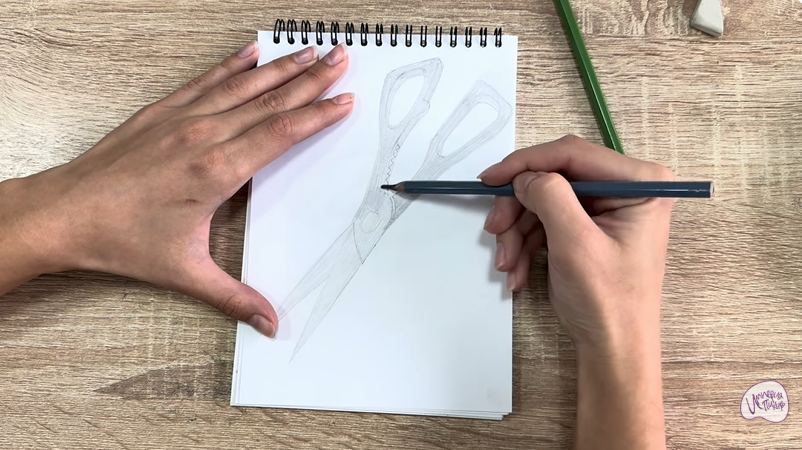 Рисуем Кухонные ножницы