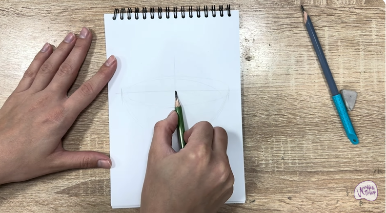 Рисуем Салатник