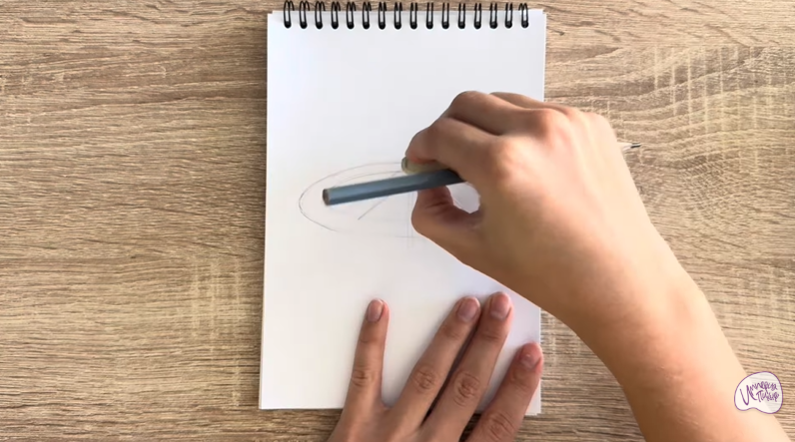 Рисуем Лого Chery