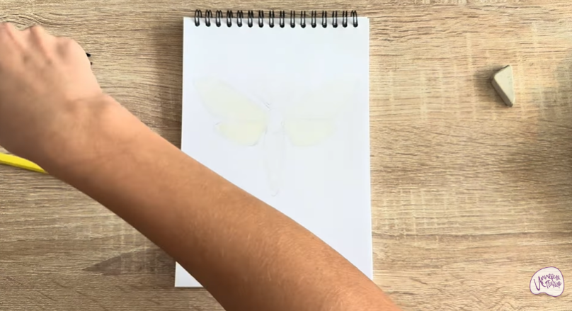 Рисуем Древесница въедливая