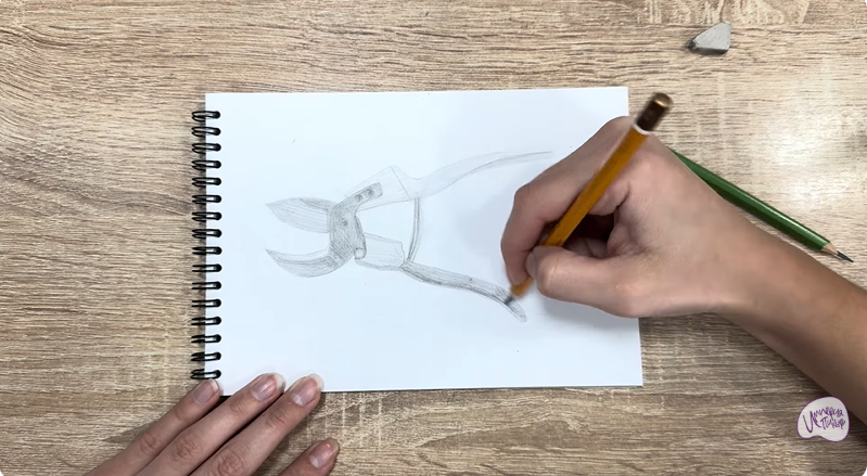 Рисуем Секатор