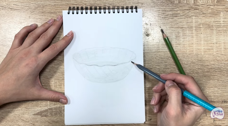 Рисуем Салатник