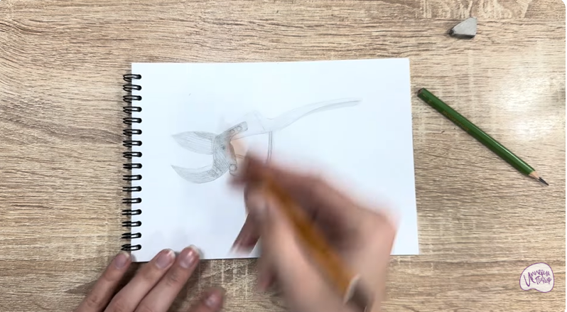 Рисуем Секатор