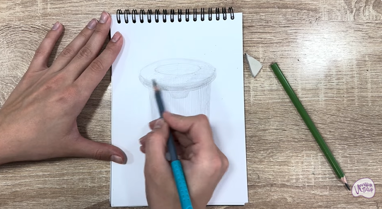 Рисуем Стакан-непроливайка