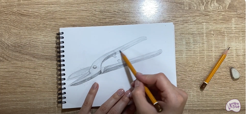 Рисуем Ножницы по металлу