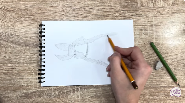 Рисуем Секатор