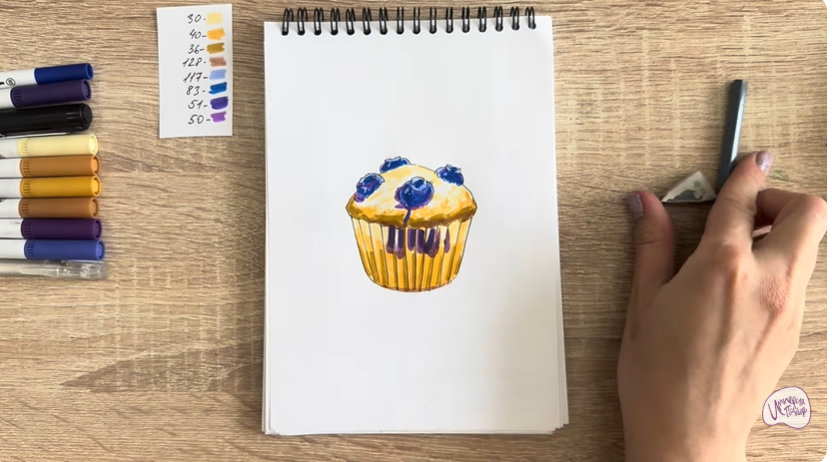 Рисуем Кекс с черникой